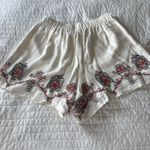 Abercrombie & Fitch Shorts - Picture 8 of 8